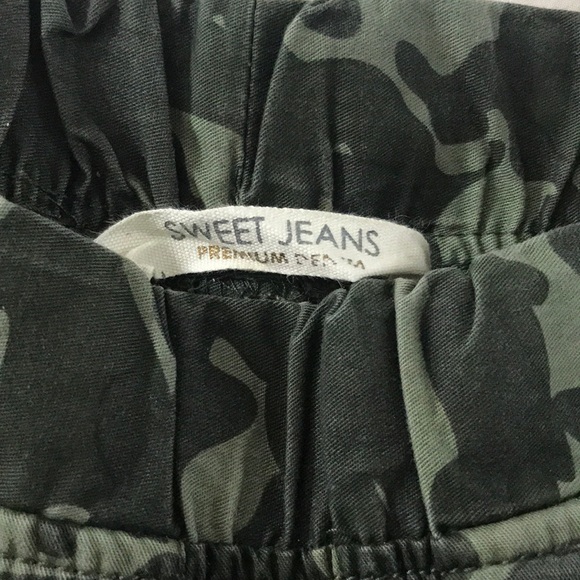 Camo Jean Shorts - Picture 3 of 3